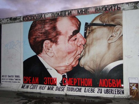 east side gallery 04 450x337 East Side Gallery 04